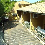 La Calle מלון דירות 3*
