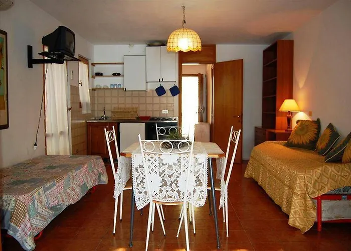 卡勒公寓酒店 3* ISOLA D'ELBA